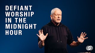 Defiant Worship in the Midnight Hour  Louie Giglio [upl. by Golda962]