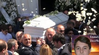 San Cipriano CE  I funerali di Emanuele Di Caterino ucciso ad Aversa 2 110413 [upl. by Allesiram]