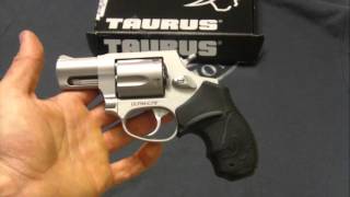 Taurus Model 85 Ultra Lite 38 Special [upl. by Sorci]