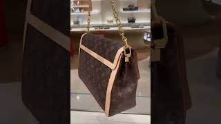 루이비통 LOUIS VUITTON Dauphine Soft GM M47149wwwroseluxcom [upl. by Llerrah709]