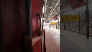 Santiniketan Express Arriwal Bardhaman Station shorts viral [upl. by Imled991]