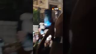 Shahrukh Khan mannat fans reaction King Khan of mannat shahrukhkhan srkmannat shortkingkhan [upl. by Eleda]