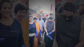 Ayushmann Khurana and Amruta Fadnavis at the versova beach cleanup after Ganesh Visarjan [upl. by Sandon]