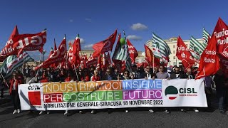 quotSalvate la raffineria di Prioloquot sindacati in piazza le sanzioni mettono a rischio i lavoratori [upl. by Gowon]