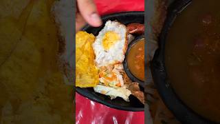 Probando la bandeja paisa el plato nacional de Colombia bandeja bandejapaisa colombia [upl. by Enyalahs]