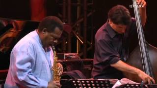 Wayne Shorter 4tet  Jazz à Vienne 2010 [upl. by Gran]