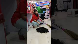 Etane sare Baal aaj kat diye 🥰😍hairsalon haircut haircutting hair shortvideo shorts [upl. by Ikcaj]