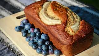 Banana bread 👩‍🍳 Cake  like quick bread [upl. by Eartnoed]