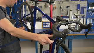 Afstellen Campagnolo Super Record Wireless  Uitlijnen achterderailleur [upl. by Jereld759]