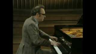 Alfred Brendel  Schubert  Six moments musicaux D 780 [upl. by Llertnod557]