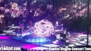 Trisha Yearwood Performing  quotHow Do I Livequot [upl. by Florenza]