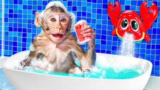 Monkey Bathing in The Bubble Bathtub and Eat Orange in The Garden  Tipi Monkey [upl. by Reehsab969]