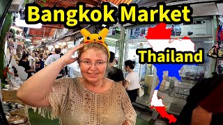 🇹🇭 MY MOM VISITS BANGKOK STREET MARKET FOR THE FIRST TIME [upl. by Aubrey]