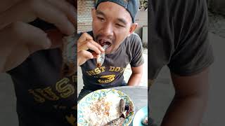 Makan tengahari hari ni ikan selayang goring vs budu jeliro bey [upl. by Elspeth436]