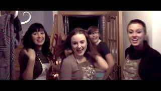 Die Schola  Jingle bells cover Michael Bublé feat The Puppini Sisters [upl. by Lorre]