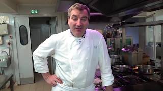 Dordogne  le chef Vincent Arnould cuisine le silure [upl. by Bert]