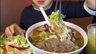 🇻🇳 SPICY BEEF NOODLES  BÚN BÒ HUẾ  ASMR MUKBANG  no talking [upl. by Dnalhsa]