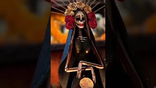 Altarofrenda quotDía de Muertosquot en Tzintzuntzan Michoacán [upl. by Belak182]