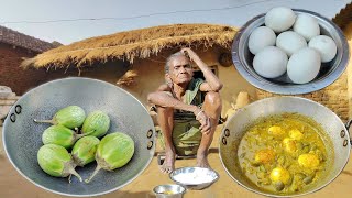 105 year old poor grandma cooking EGG CURRY with Brinjal ampeating with hot rice real Village food [upl. by Demitria17]