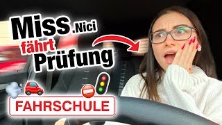 Praktische Führerscheinprüfung mit MissNici 🚘  Fischer Academy [upl. by Ahsinned866]