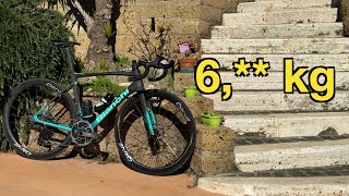 LA BICI PIU LEGGERA CHE ABBIA MAI AVUTO RECENSIONE BIANCHI SPECIALISSIMA RC [upl. by Econah]