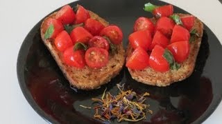 Recette de bruschettas aux tomates cerises et basilic [upl. by Nnuahs317]