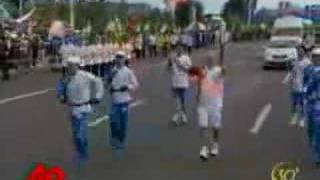 Raw Video Students Carry Olympic Torch [upl. by Yelmene783]