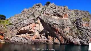 Sa Calobra Mallorca Sa Calobra Der Blick auf die einzigartige Felsenküste vom Ausflugsschiff [upl. by Ecertak]