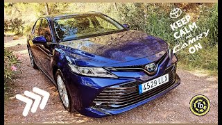 Toyota CAMRY 220h HYBRID 218 cv Prueba a FONDOTOP DRIVERS [upl. by Eikcir]