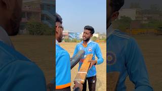 यह दोनों Bat🏏 में से कौन सा अच्छा है 🤩❤️ cricket shorts reels love top viral trending [upl. by Giraud]