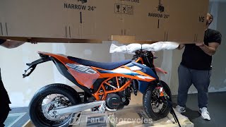 KTM 690 SMC R 2023 Unboxing by Fanmoto [upl. by Ariek]