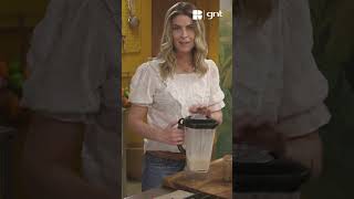 Rita Lobo ensina como fazer frapuccino ☕️  Cozinha Prática  Receitas Shorts [upl. by Yssim484]