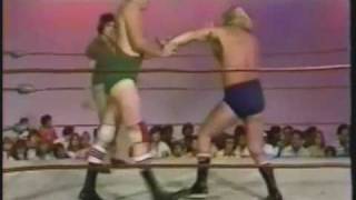 Rick Rip Oliver vs Dallas Montgomery 6979 Classic Memphis Wrestling Jobber Match [upl. by Atiuqrahc815]