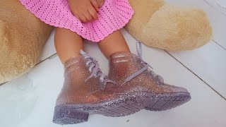 Bota infantil com glitter [upl. by Norvin867]