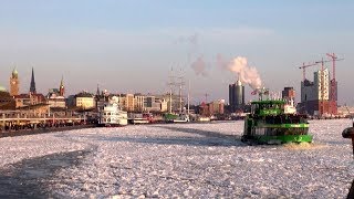 Letzte Hafenrundfahrt im ElbeEis  Hamburg Februar 2012 [upl. by Ynnej]