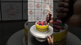 Cake 🫶😱😱😂😂😂shortvideo cake cakedecoratingtutorials cakedecorating birthdaycakedecorating [upl. by Euqinitram]