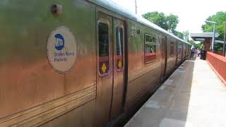 Staten Island Railway train at Old Town [upl. by Rosario919]