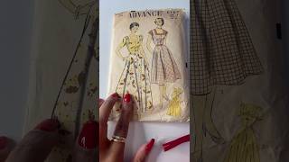 Sewing Vintage Clothes Using a 1950s Sewing Pattern Just to wrap gifts insewing shorts [upl. by Notnroht]