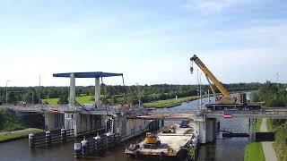 Timelapse vervangen liggers brug Kootstertille [upl. by Aymer]