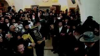 Hachnasas Sefer TorahAmazing Hasidic dance amazing [upl. by Rouvin318]