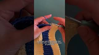 Tapestry crochet learn how to switch colours seamlessly [upl. by Gerianne406]