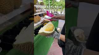 Durian Meyvesi 🤢 durian fruitcutting tropicalfruit expensive meyve [upl. by Enirtak]