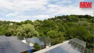 Motorgetriebene Ausrichtung einer Solaranlage  Stadtwerke Karlsruhe  SEWEURODRIVE [upl. by Marven]