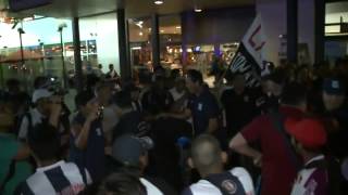 Incidentes en Ezeiza con hinchas de Alianza de Lima [upl. by Doralyn150]