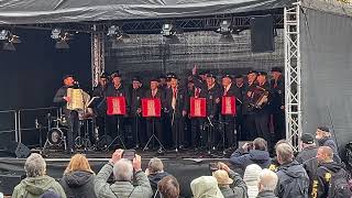 🌧️ Stader ShantychorFestival​ 🌧️​  quotDe Tampentrekkerquot  quotSantianoquot  mit Regen und Wind 🌧️🌧️🌧️ [upl. by Zysk]