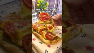 Pesto soslu pizza🍕Abone olmayı unutmayın pestopasta pesto pestosauce pizza pizzarecipe india [upl. by Vihs]