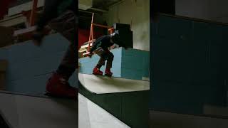 Blading a Free Indoor Skatepark agressiveinline skate [upl. by Schweiker]