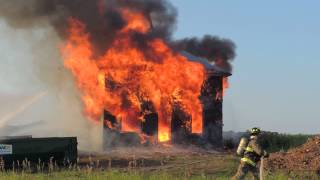 Live House Burn in Reedsville Wisconsin [upl. by Yenhoj]