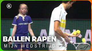 Ballen geven aan Medvedev  Mijn wedstrijd Ballenmeisje  Zappsport [upl. by Neelrac825]