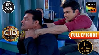 Officer Vivek ने क्यों किया Daya पर पीछे से Attack  CID  सीआईडी  23 Jan 2024 [upl. by Taffy654]